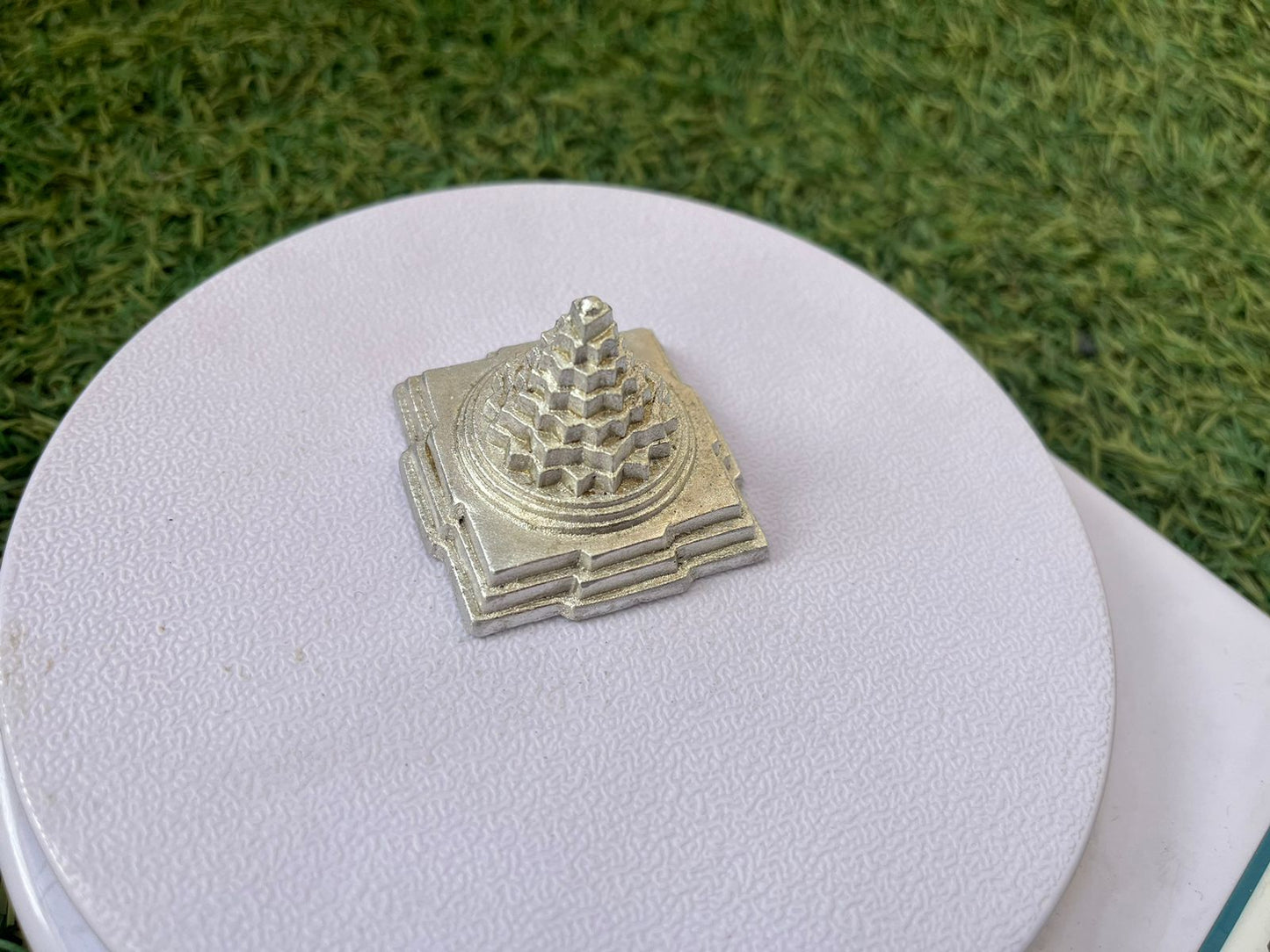 shri yantra best price by shivaratna