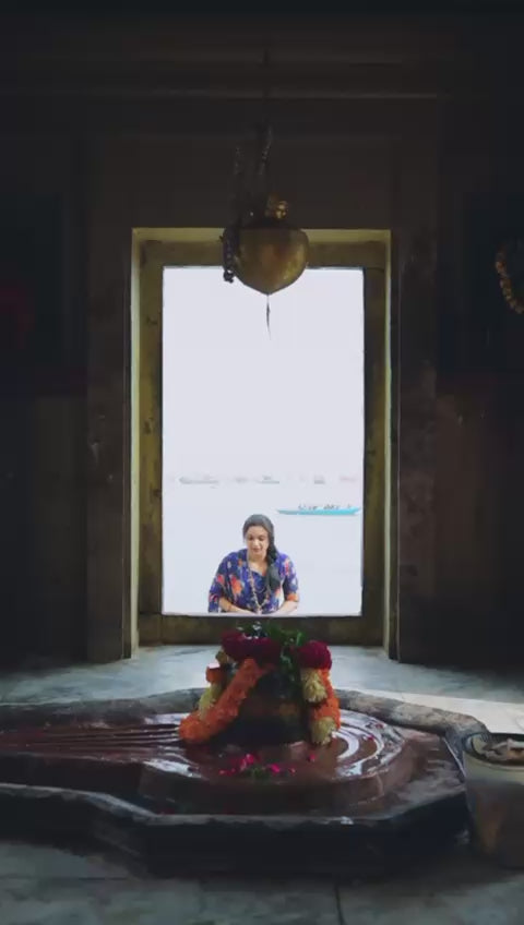 Where Ganga flows and Shiva resides, worries dissolve into silence.